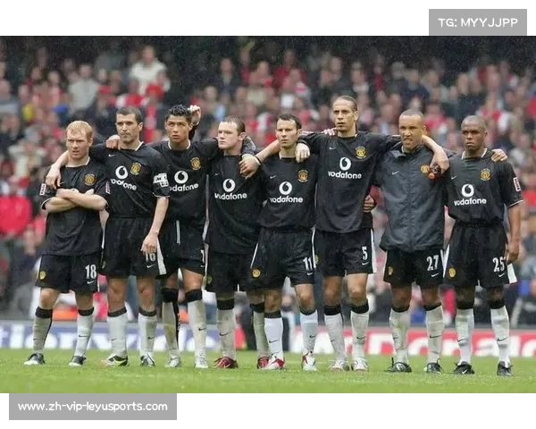 曼联高层震怒决定清洗阵容所有球员均可出售包括B费在内 曼联高层震怒决定清洗阵容所有球员均可出售包括B费在内