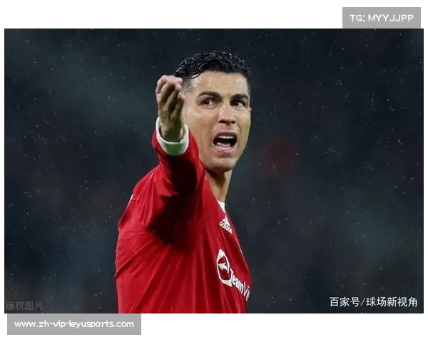 前曼联助教曝C罗回归后表现固执 高标准要求队友引发争议 前曼联助教曝C罗回归后表现固执 高标准要求队友引发争议